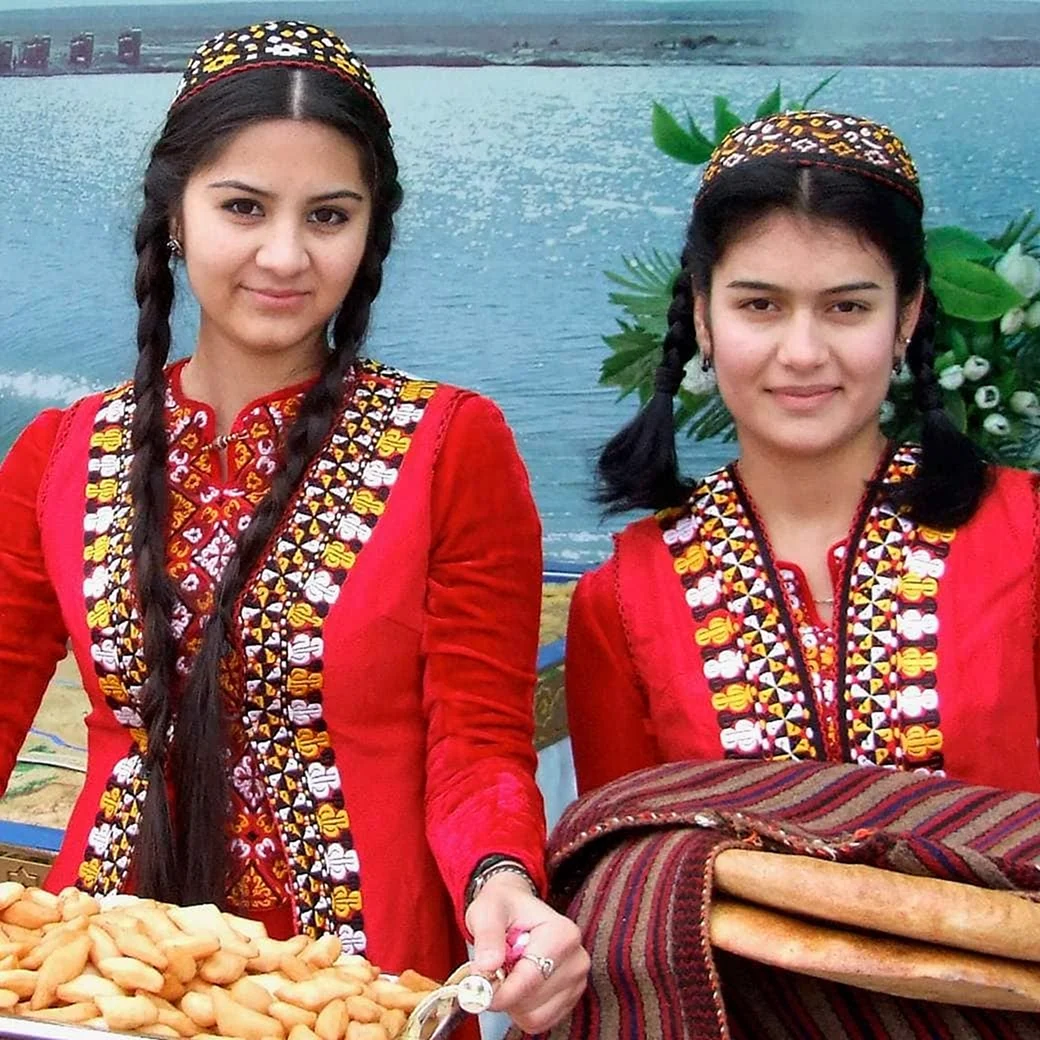 Айша Курбанова туркменка