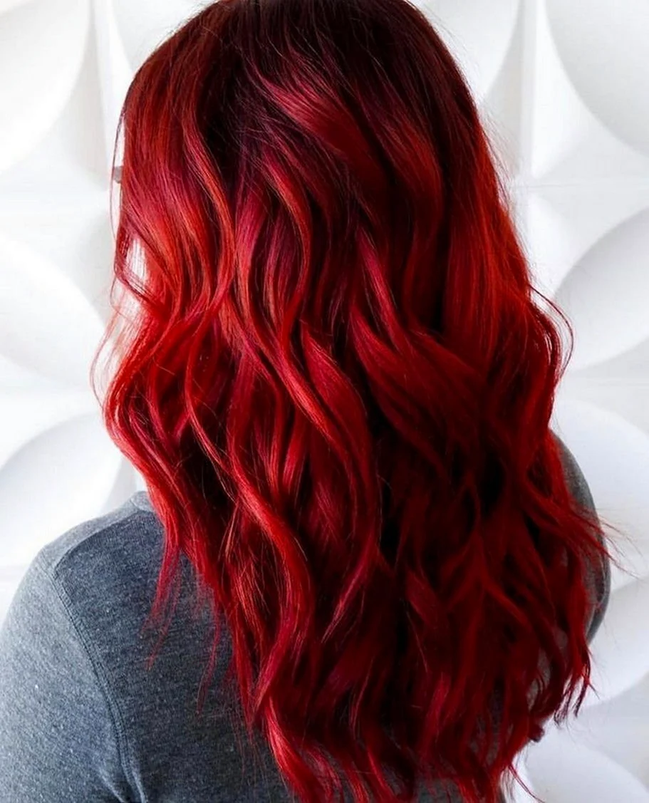 Волос красный