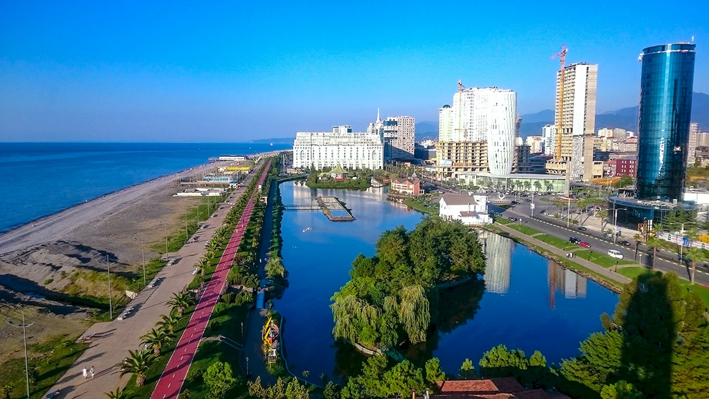 Грузия Батуми бульвар. Новый бульвар Батуми. Батуми Грузия 2021. Батумский бульвар Батуми.