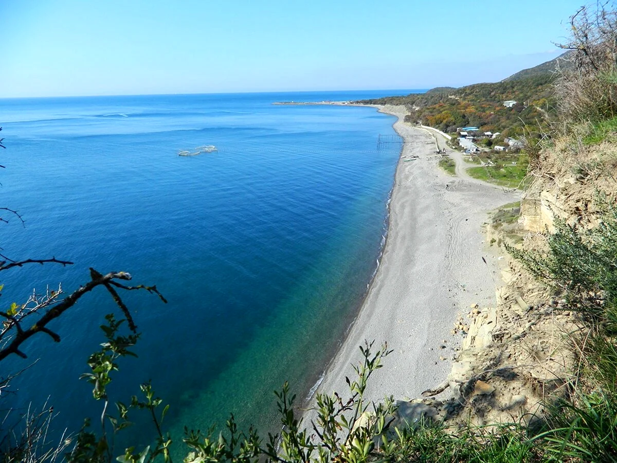 Участки на берегу черного моря