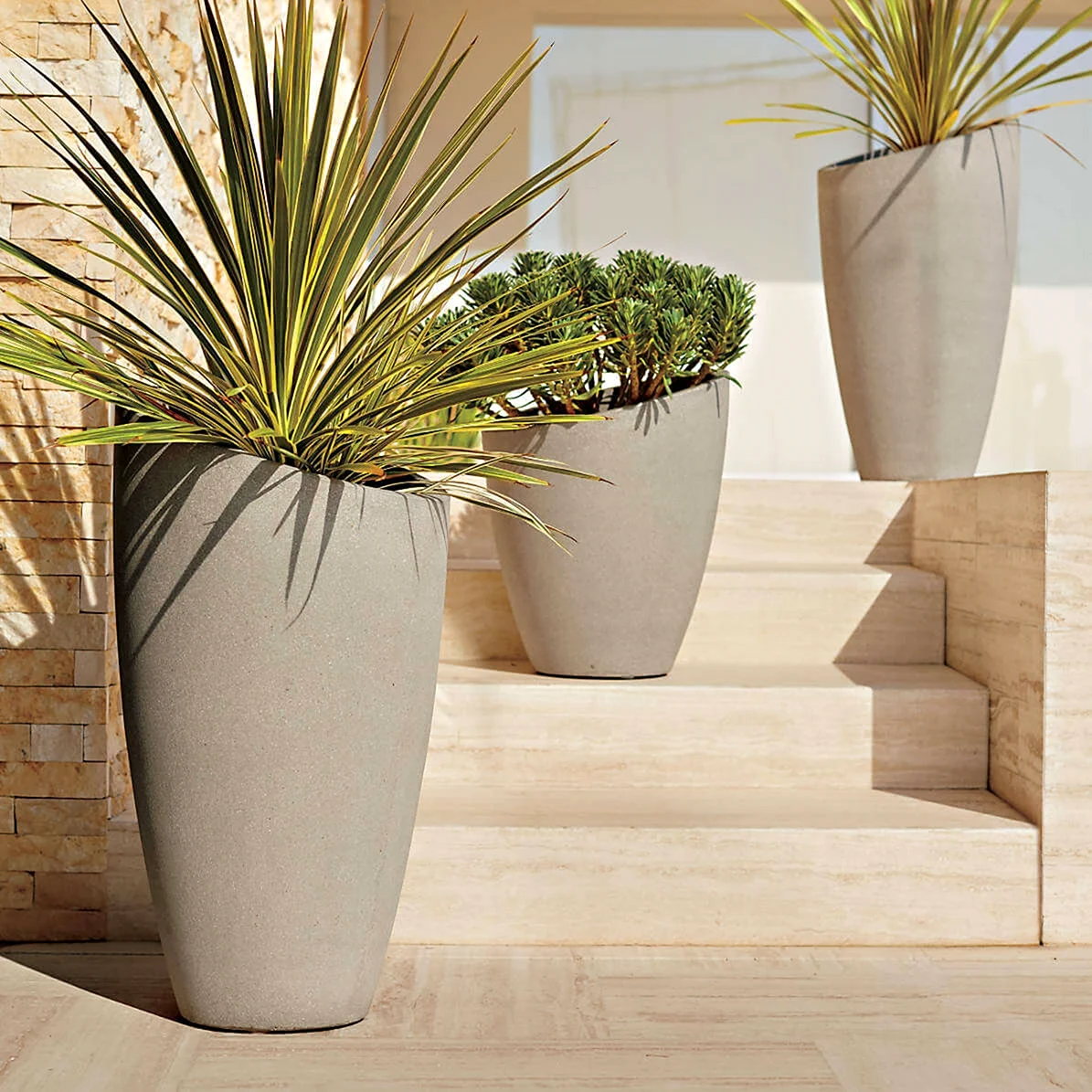Crate&Barrel кашпо