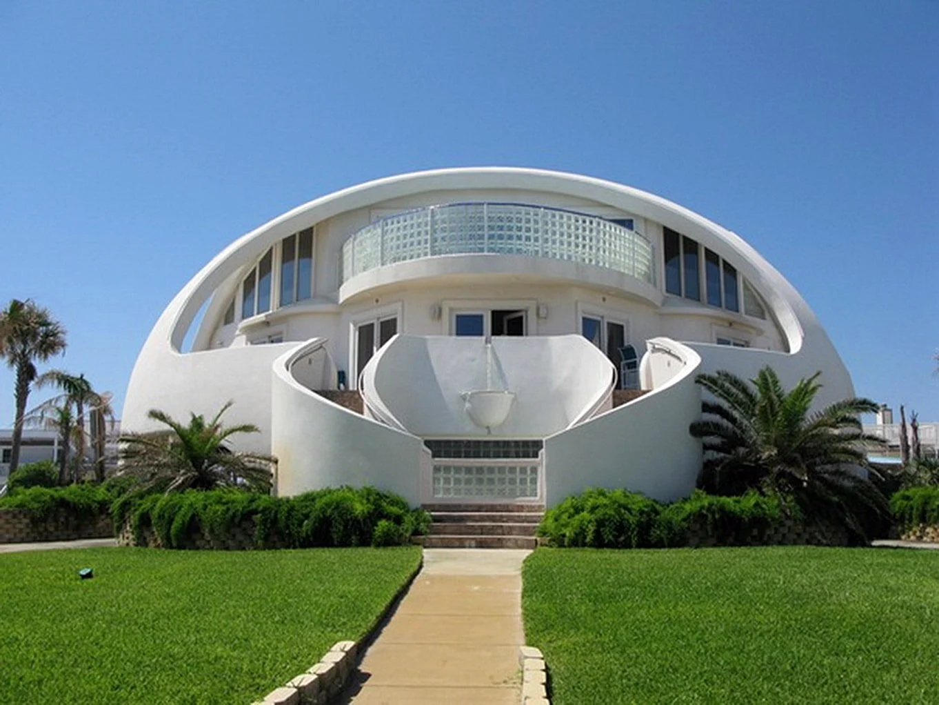 Дом–купол Dome House. Флорида США.