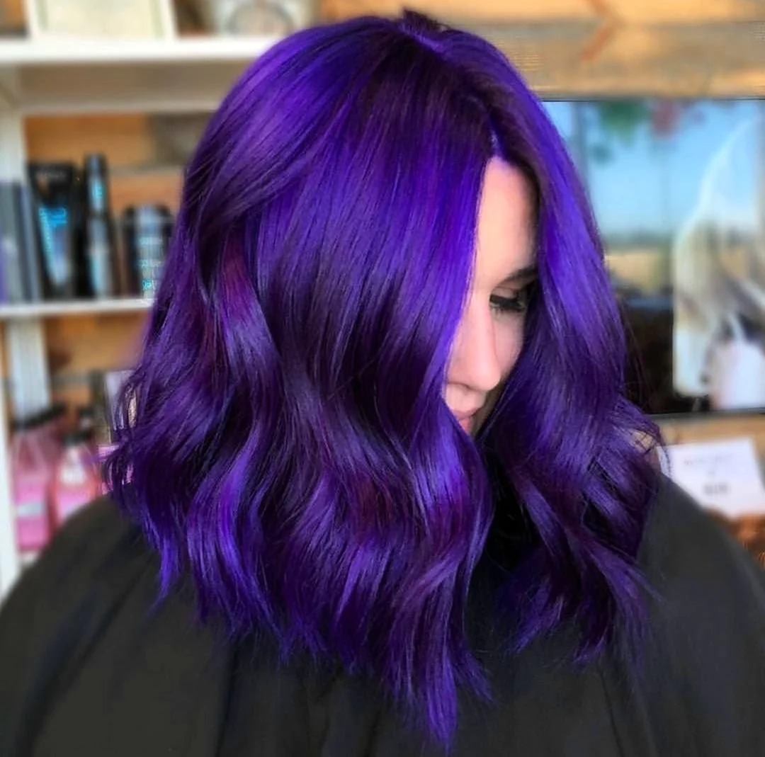 Ярко фиолетовый цвет волос