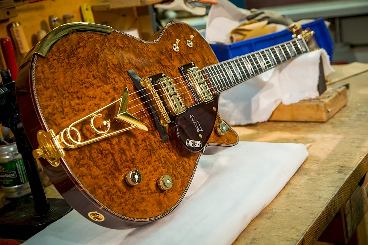 Gretsch Guitars g6143 Spectra Sonic