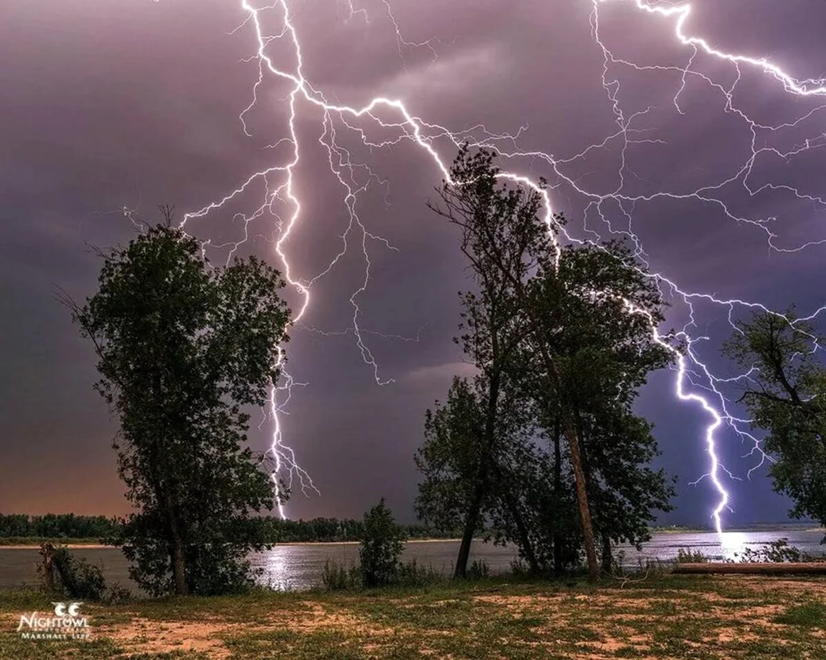 Фотки грозы. Гроза. Молния в природе. Гроза молния. Природа с грозой.