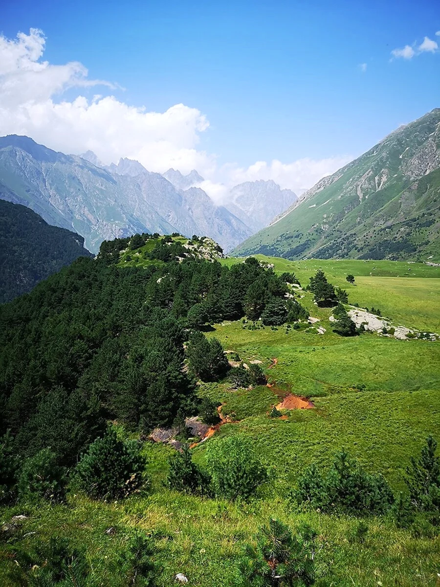 Кабардино балкария недвижимость. Кавказ Кабардино Балкария. Горы Кабардино Балкарии. Северный Кавказ КБР. КБР Республика горы.