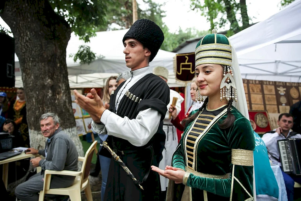 Карачаевцы и балкарцы