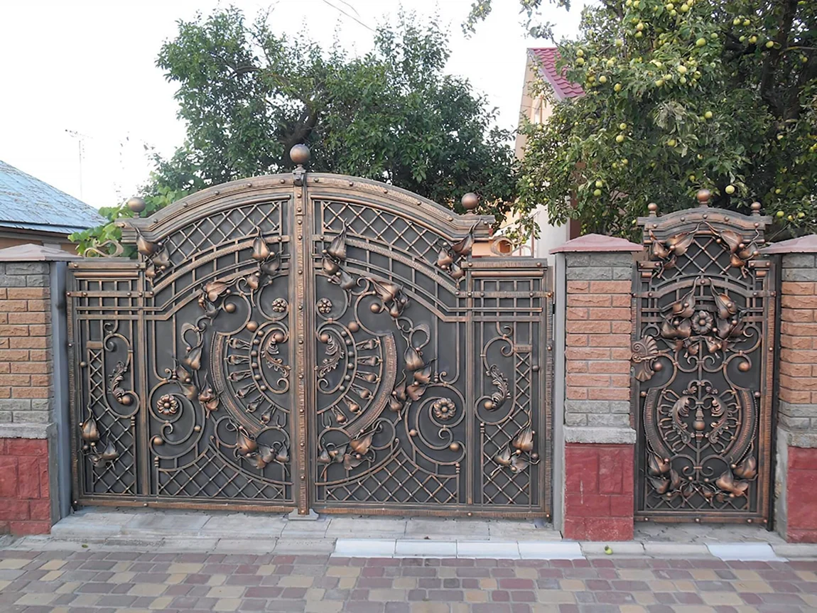 Самые красивые кованые ворота