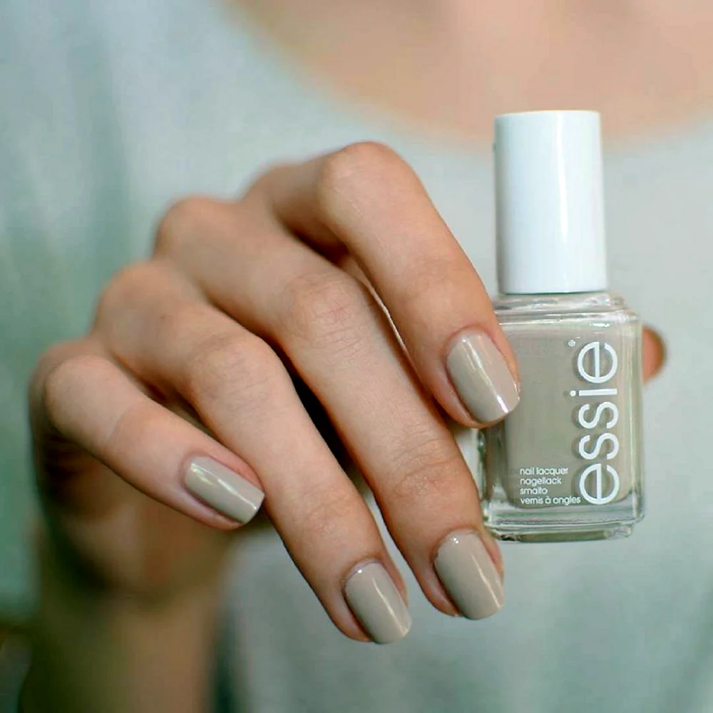 Лак Essie маникюр. Essie Sand Tropez. Лак Essie 01 белый. Бежевый лак.