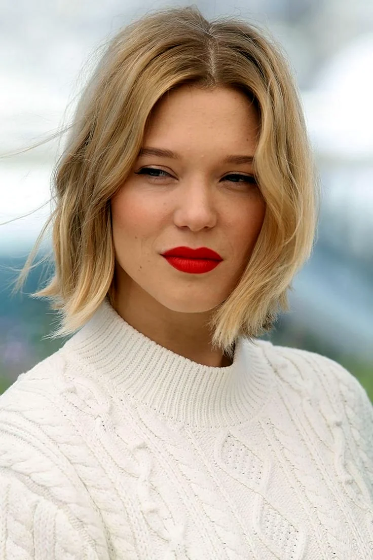 Леа Сейду каре