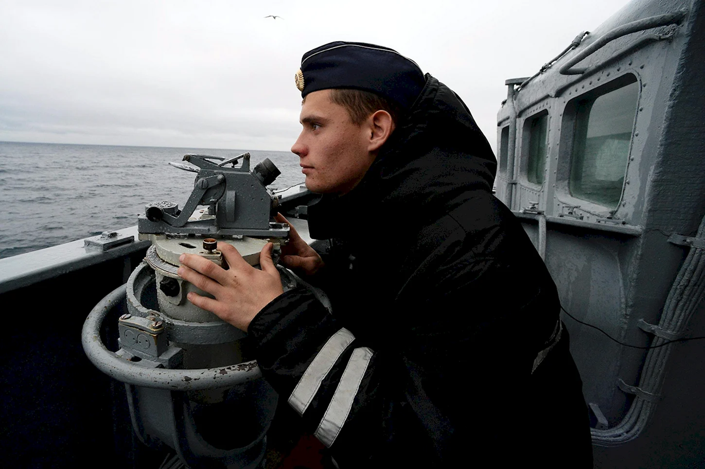 Моряки дальнего востока. Моряк ТОФ. Моряки на корабле.