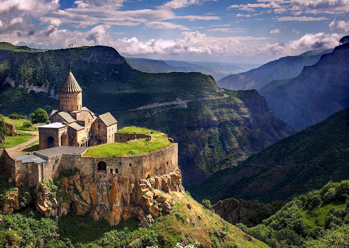 Армения красивая