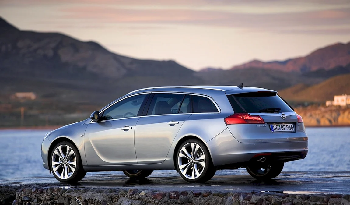 Opel Insignia Sports Tourer 2010