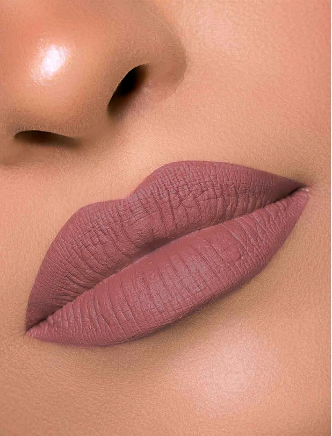 Оттенок Mauve помады