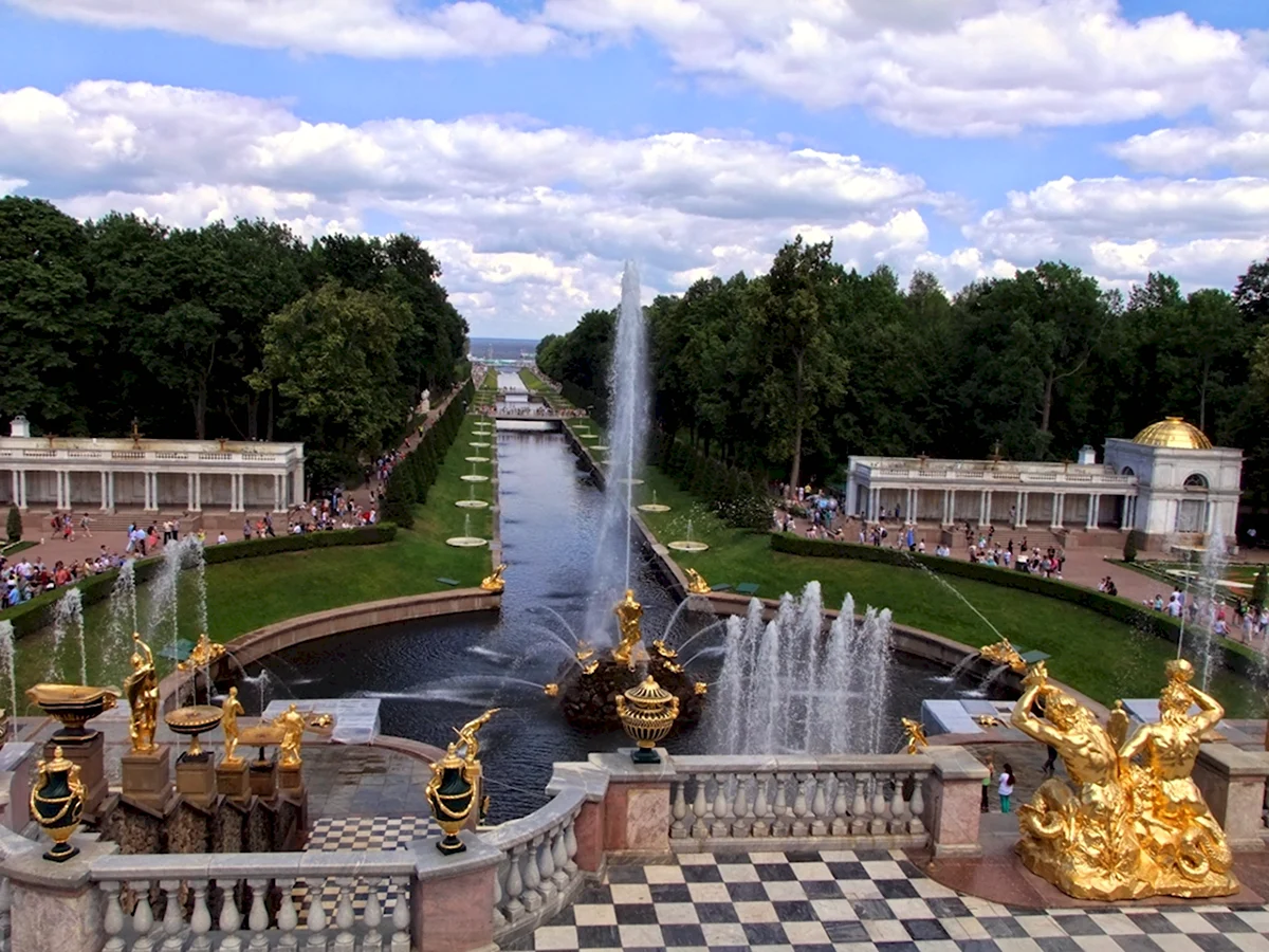 Верхний сад петергоф фото. Фонтаны Нижнего парка в Петергофе. Петродворец в Петергофе Нижний парк. Верхний сад Петергоф Петергоф. Петергоф фонтаны 2023.