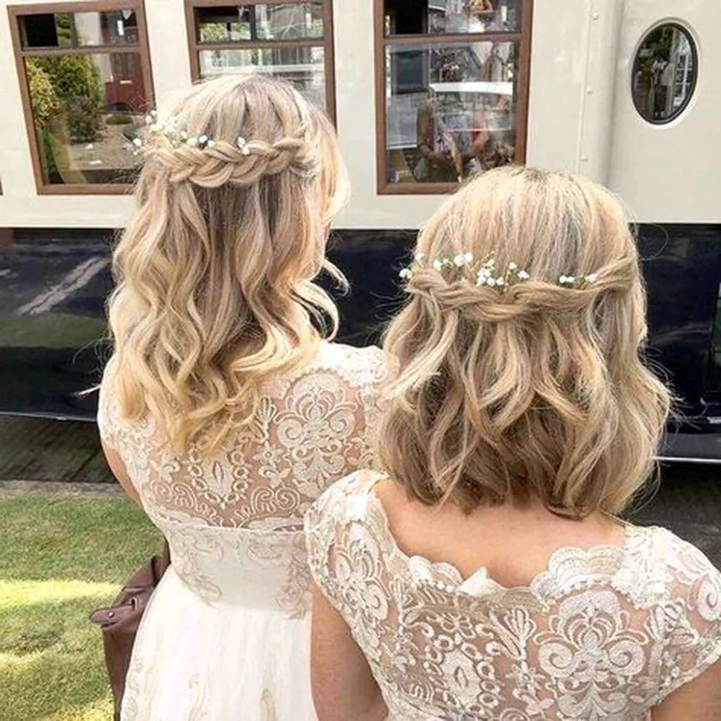 Прическа подружки невесты на средние волосы
