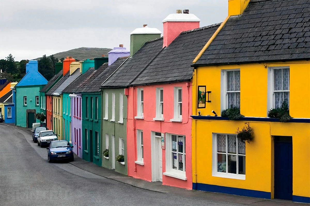 Цветные фасады домов