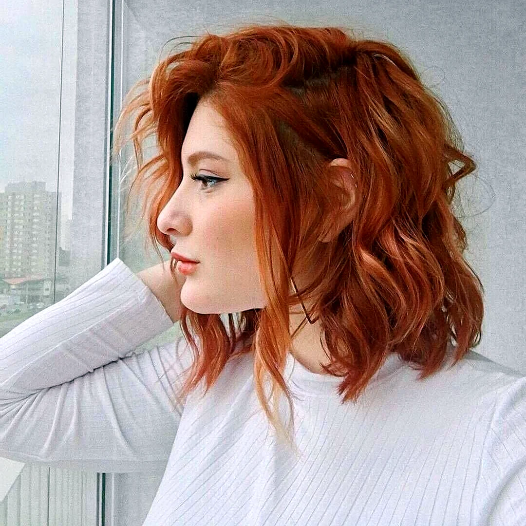 Рыжее удлиненное каре
