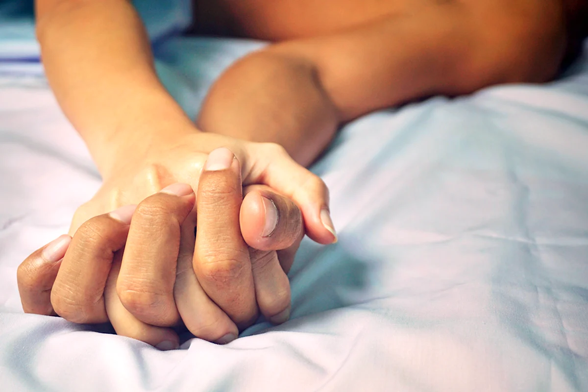 Сплетение рук