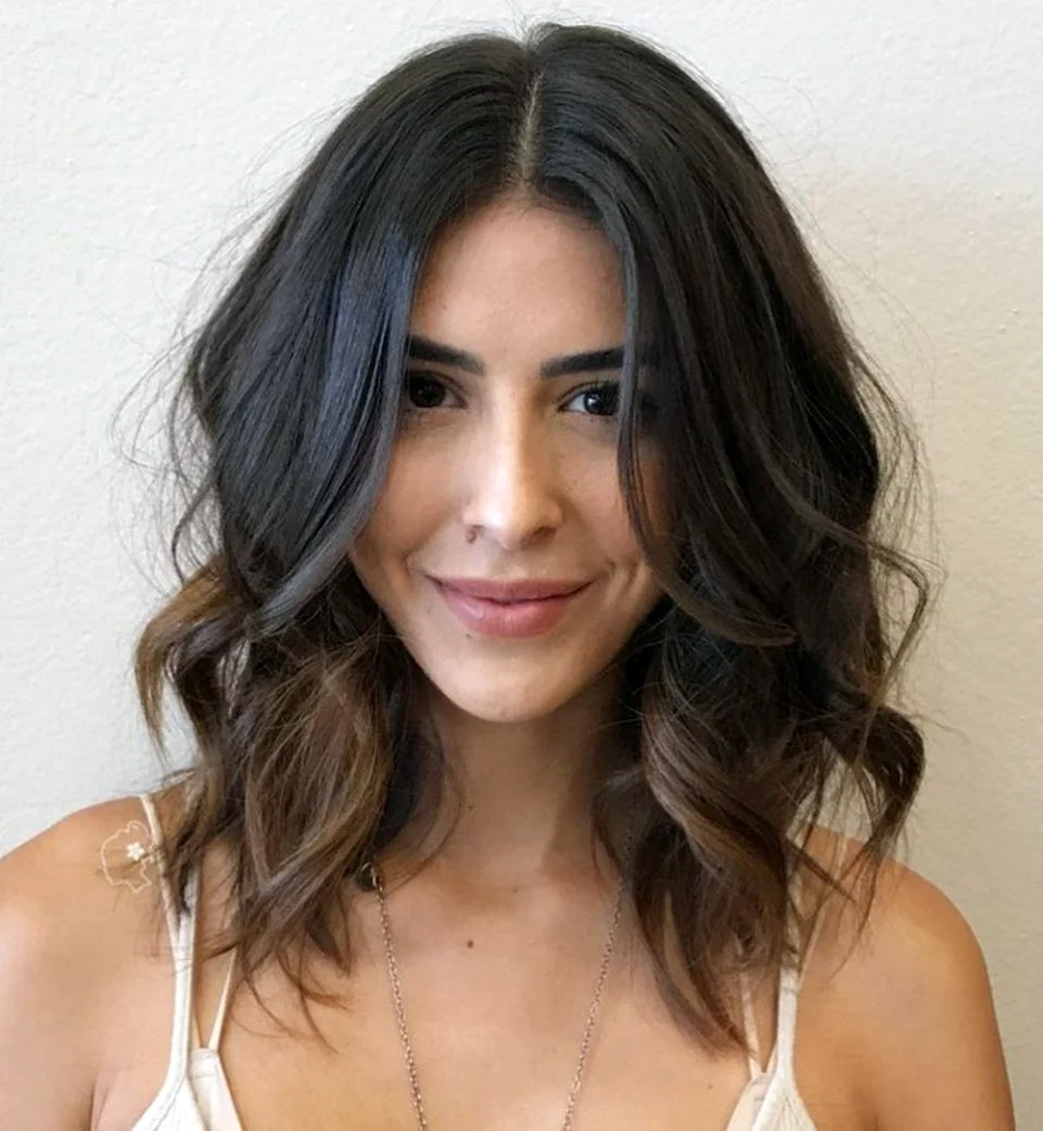 Стрижка Lob long-Bob с кудрями