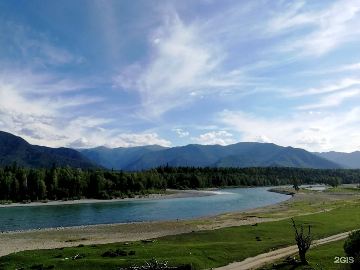 Горно алтайск тюнгур. Тюнгур Республика Алтай. Село Тюнгур горный Алтай. Тюнгур фото. Тюнгур фото достопримечательности.