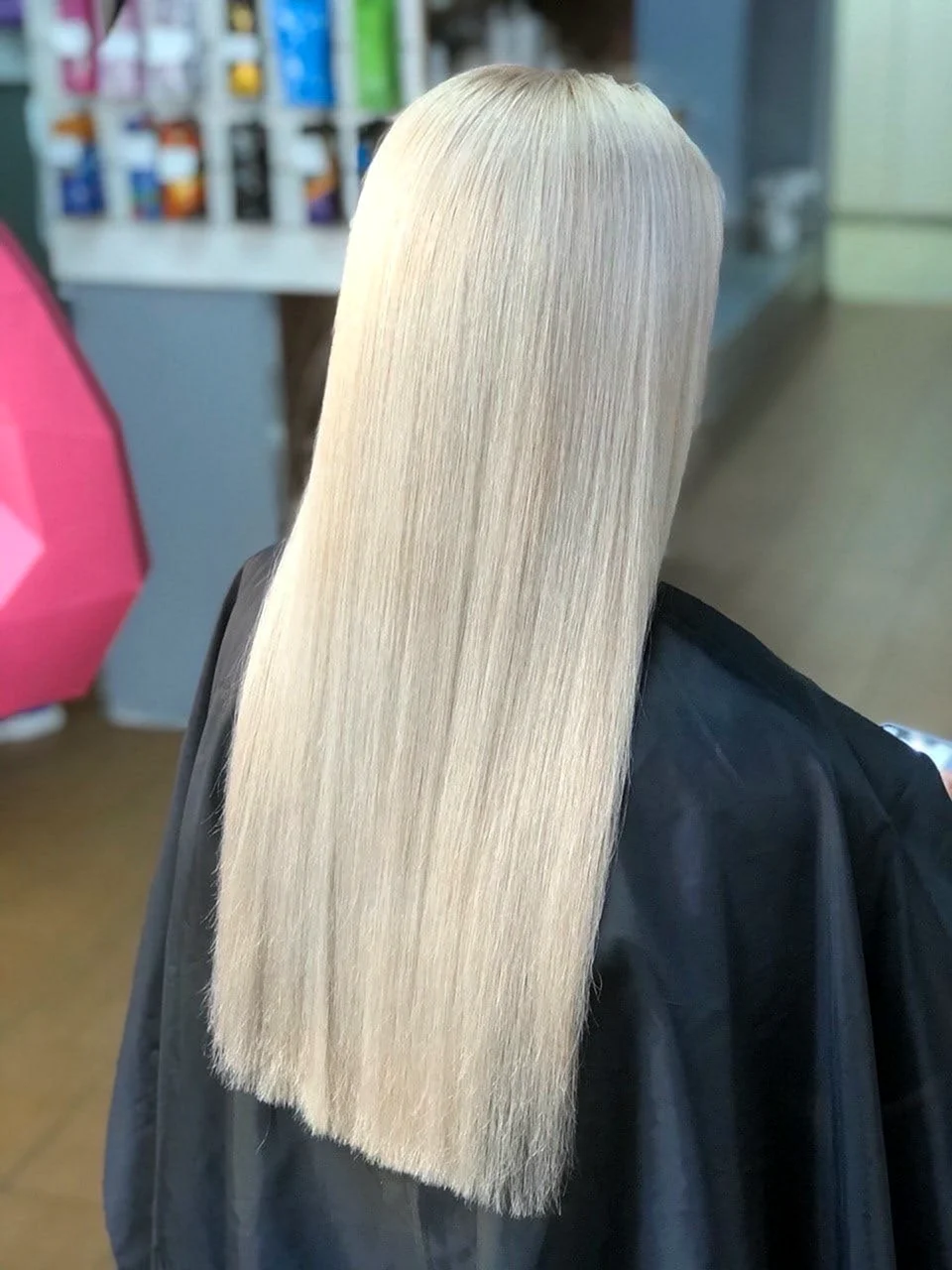 Total blonde. Тотал блонд. Тотал блонд холодный. Холодный блонд тотал блонд.