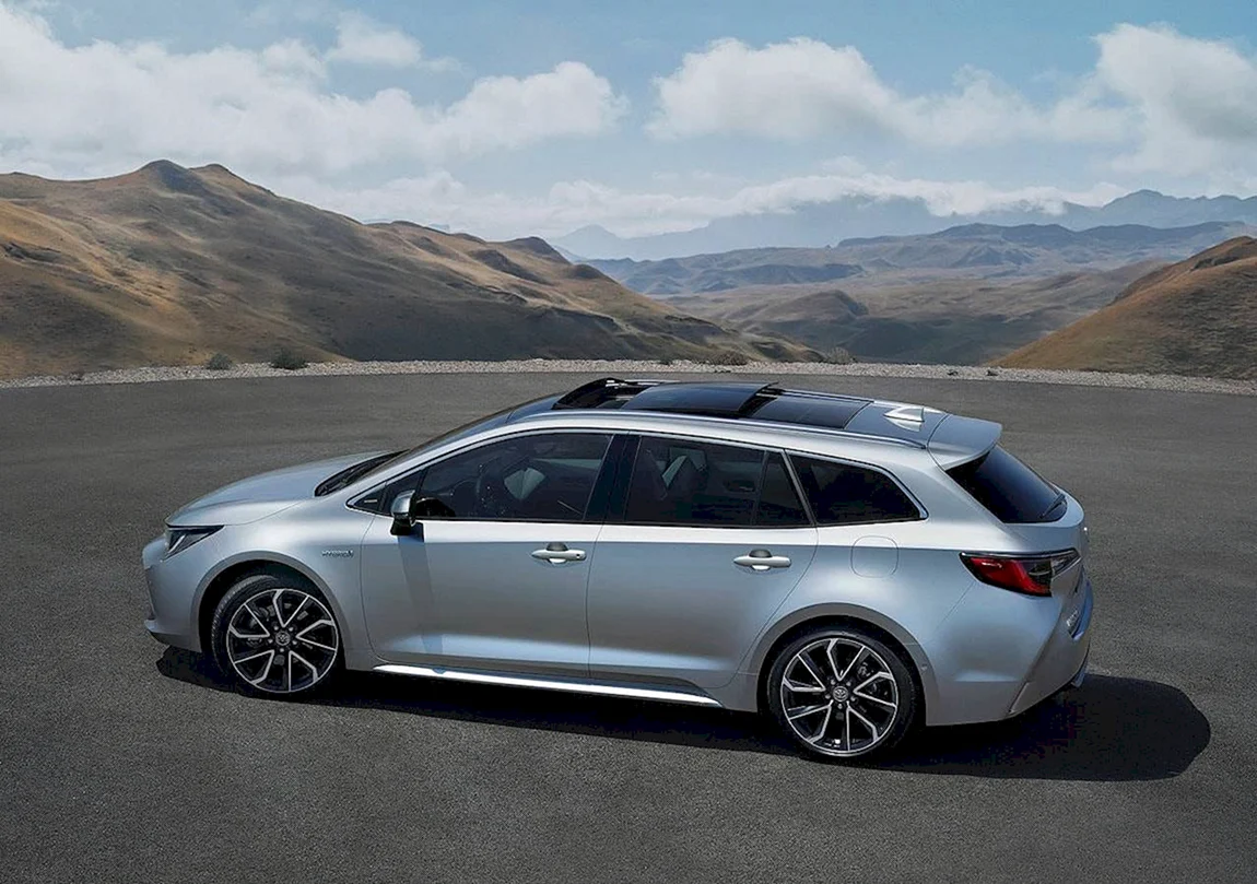 Toyota Corolla универсал 2019