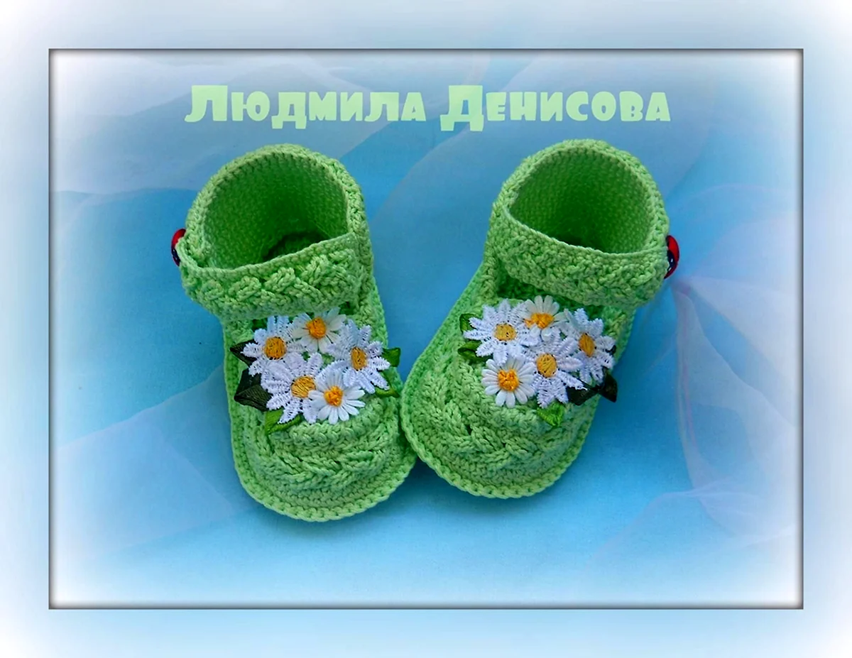 Вязаная обувь для девочек