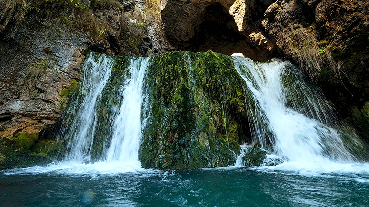 Водопад Атыш