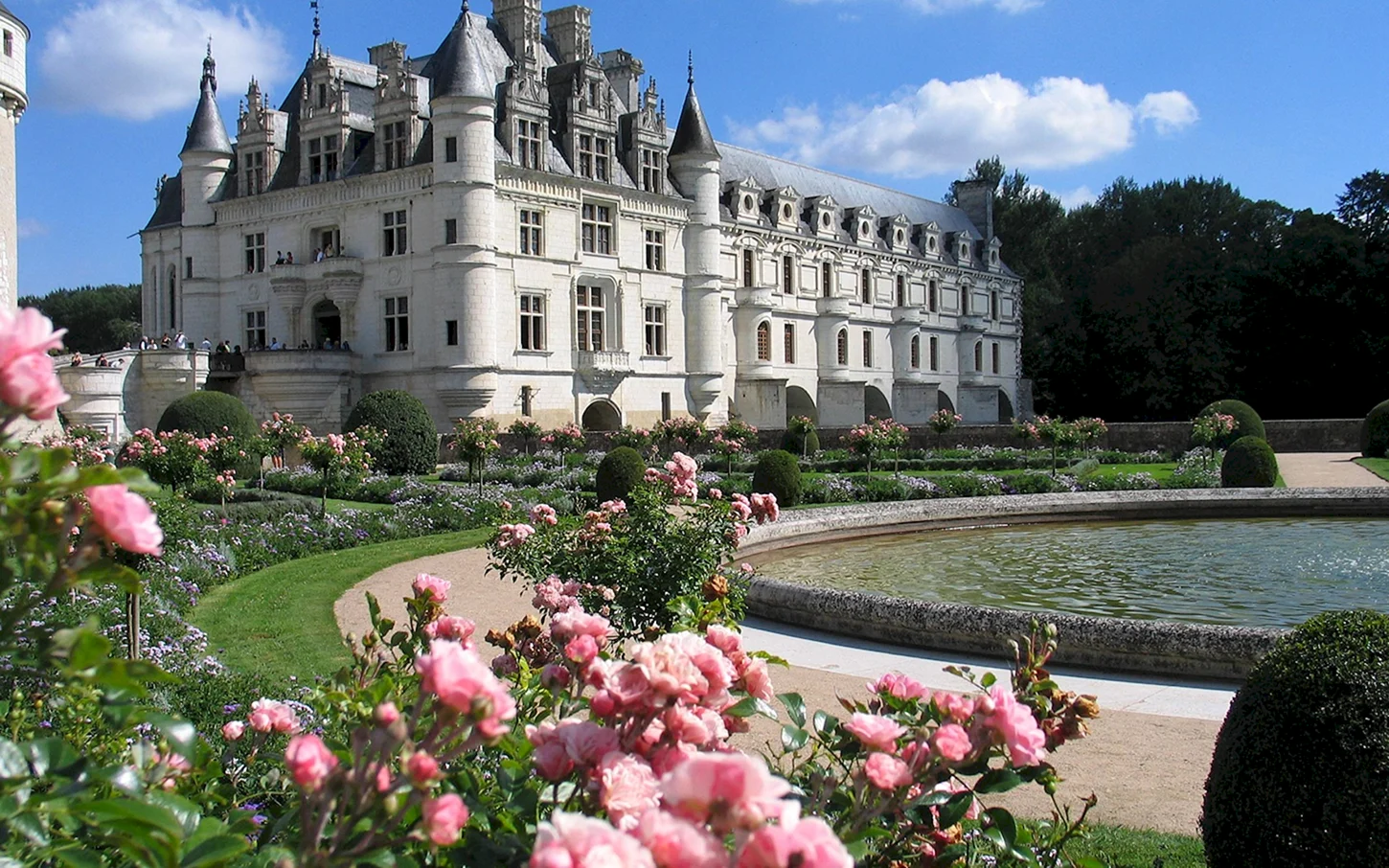 Самые красивые замки франции