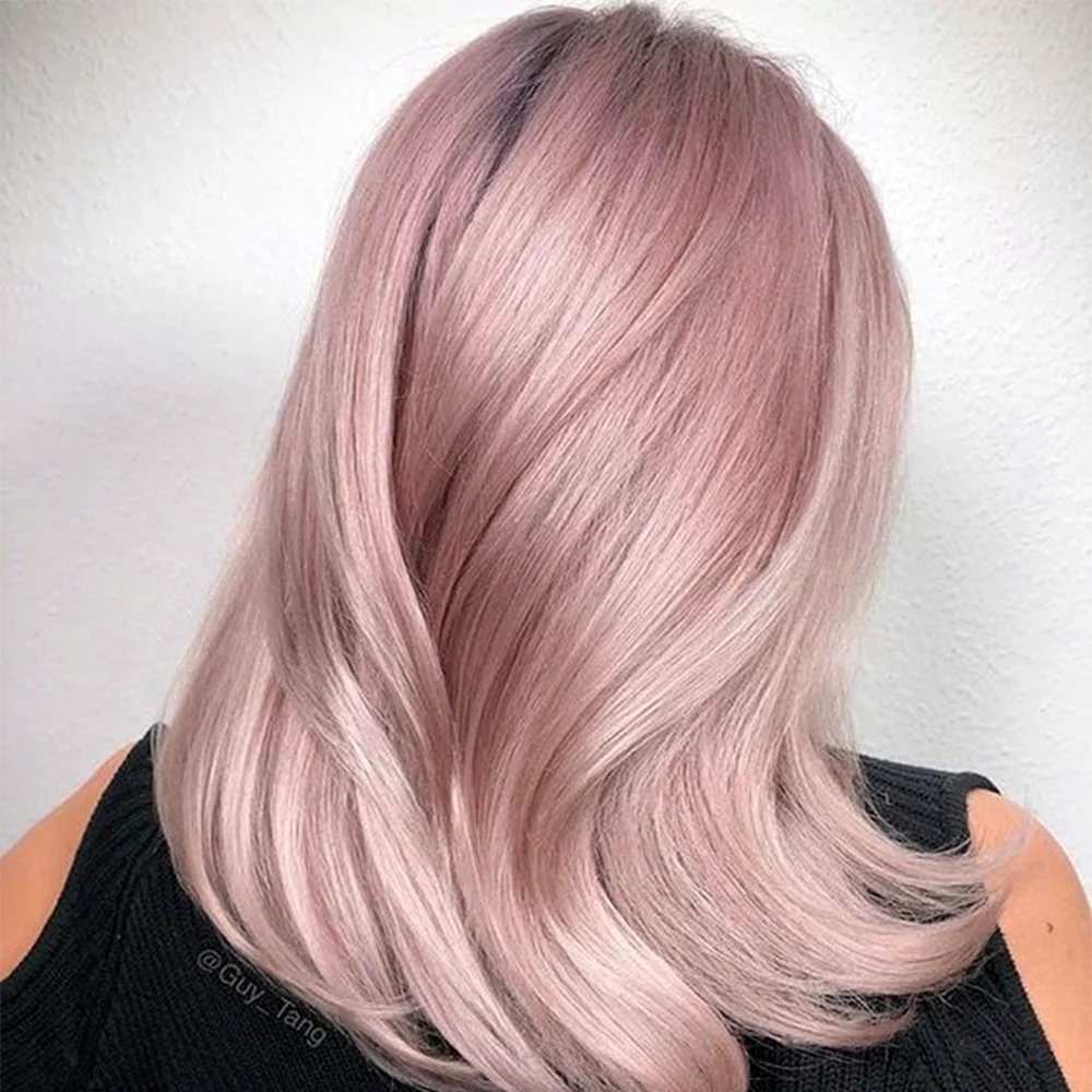 Холодный блонд с розовым оттенком