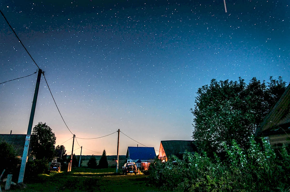 Star village. Звездная ночь в деревне. Звездное небо в деревне. Ночное небо в деревне. Небо в деревне.